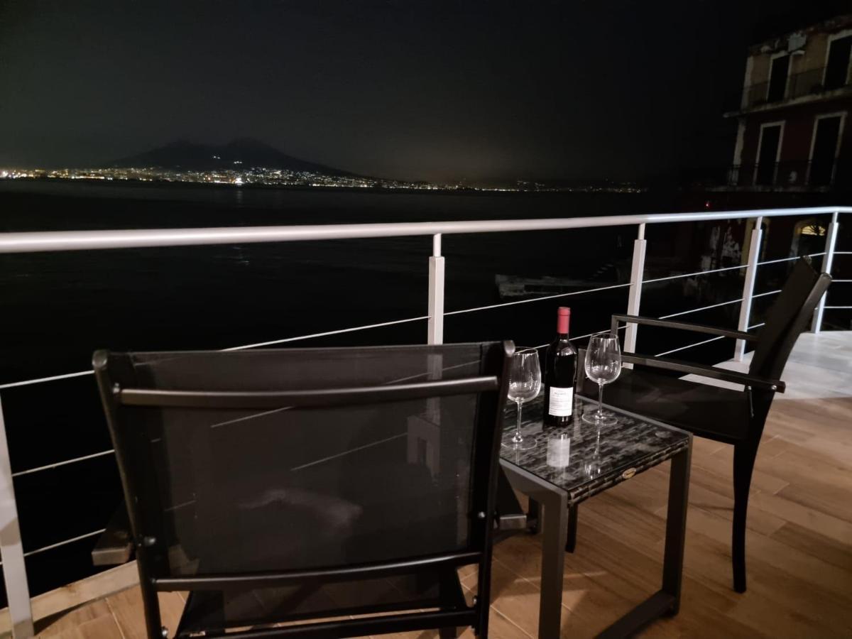 Ferienwohnung La Casa Sull' Acqua Neapel Exterior foto
