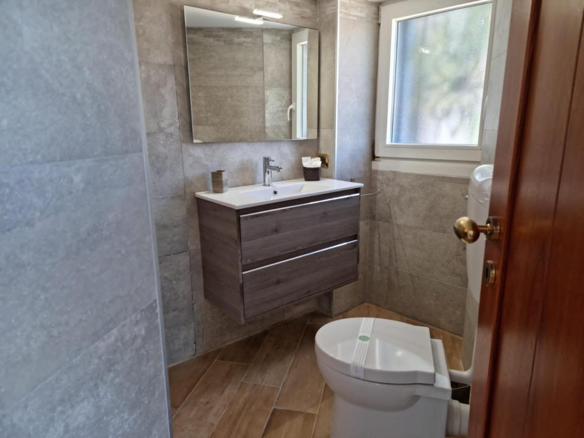 Ferienwohnung La Casa Sull' Acqua Neapel Exterior foto